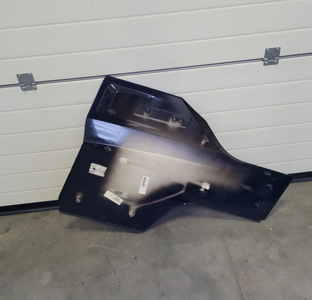 PRZEDŁUŻENIE DRZWI MASKOWNICA RENAULT GAMA T RAGNE T OM 50124313 - Body and exterior for Truck: picture 3 PRZEDŁUŻENIE DRZWI MASKOWNICA RENAULT GAMA T RAGNE T OM 50124313 - Body and exterior for Truck: picture 3