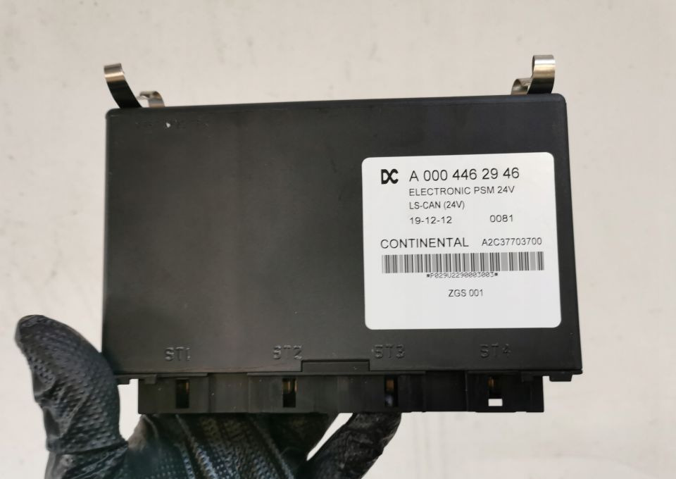 PSM MERCEDES ACTROS MP4 A000 446 29 46 - ECU: picture 1 PSM MERCEDES ACTROS MP4 A000 446 29 46 - ECU: picture 1