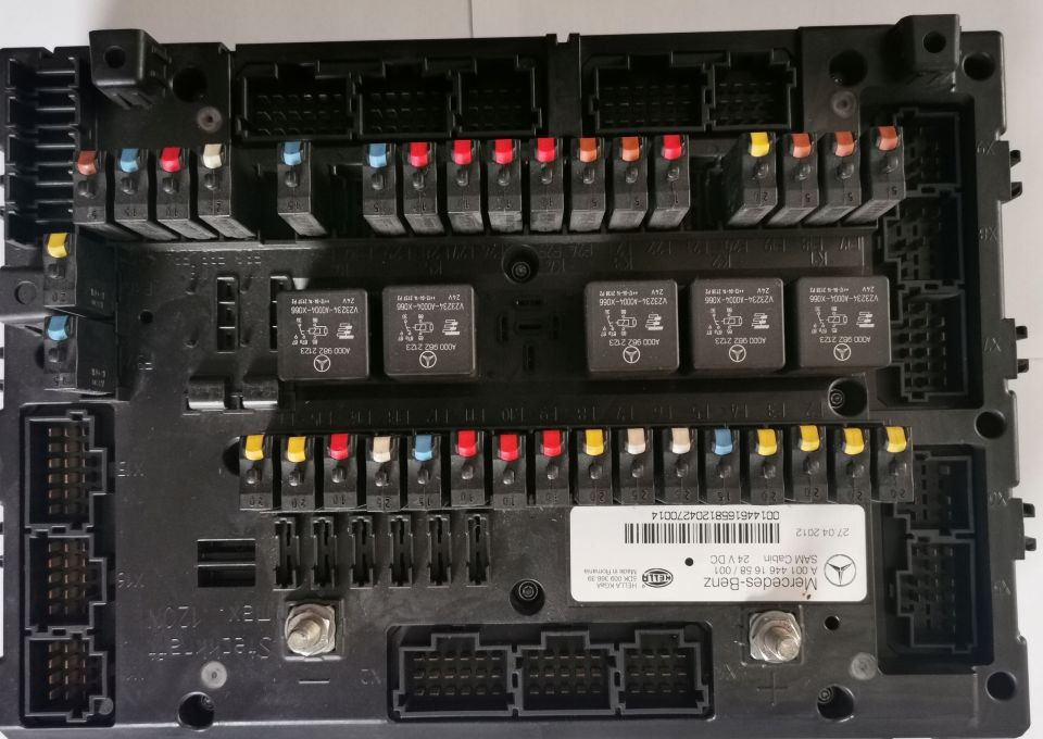 SAM CABIN MERCEDES ACTROS MP4 A001 446 16 58/001 - Fuse for Truck: picture 1 SAM CABIN MERCEDES ACTROS MP4 A001 446 16 58/001 - Fuse for Truck: picture 1