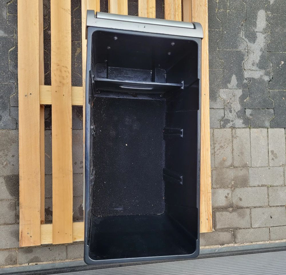 SCHOWEK BOX DAF XF 106 LIFT ORYGINAŁ CHWALIM116 - Cab and interior for Truck: picture 5 SCHOWEK BOX DAF XF 106 LIFT ORYGINAŁ CHWALIM116 - Cab and interior for Truck: picture 5