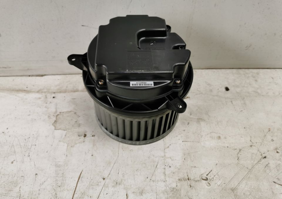 Silniczek nagrzewnicy MERCEDES ACTROS MP4 - Blower motor for Truck: picture 2 Silniczek nagrzewnicy MERCEDES ACTROS MP4 - Blower motor for Truck: picture 2