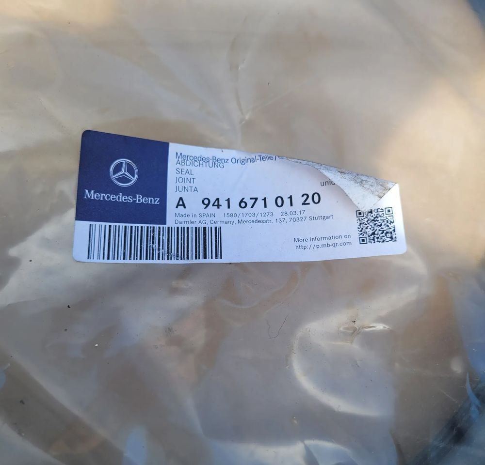 USZCZELKA SZYBY MERCEDES ACTROS MP3 NOWY ORYGINAŁ A9416710120 CHWALIM116 - Window and parts for Truck: picture 2 USZCZELKA SZYBY MERCEDES ACTROS MP3 NOWY ORYGINAŁ A9416710120 CHWALIM116 - Window and parts for Truck: picture 2