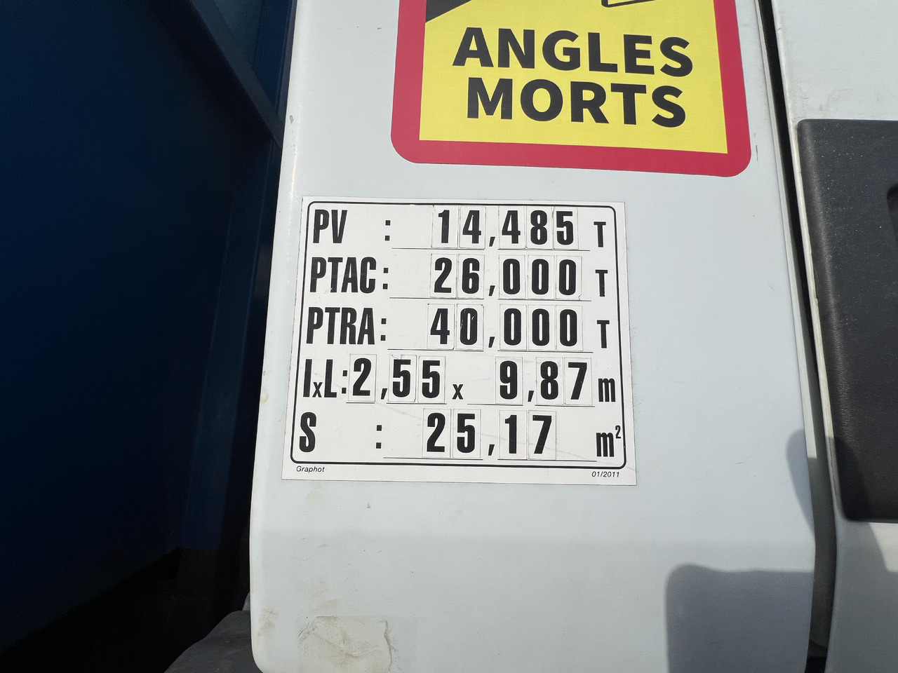 RENAULT plateau grue radio commandée 380 DXI - Crane truck: picture 5 RENAULT plateau grue radio commandée 380 DXI - Crane truck: picture 5