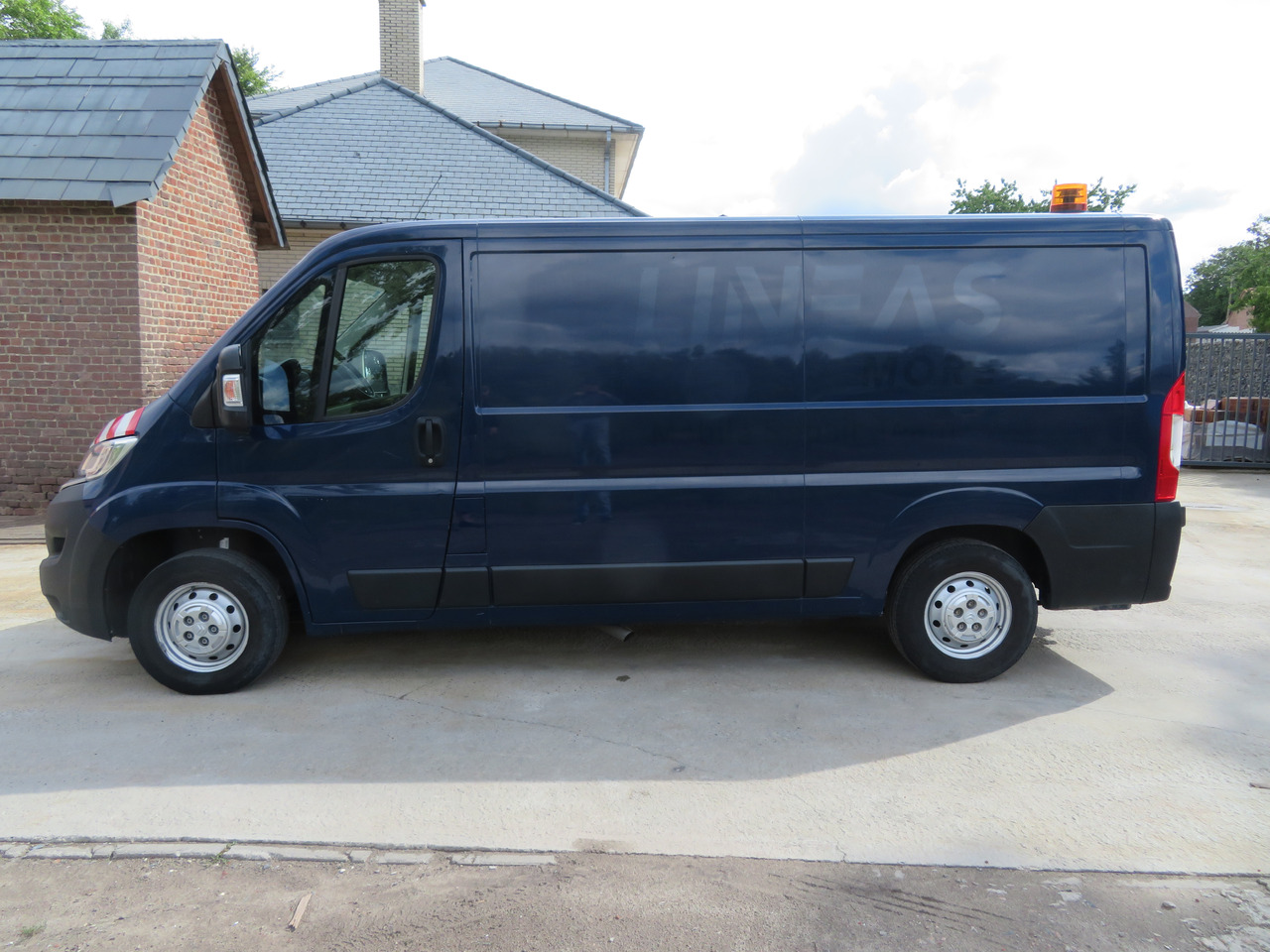 CITROËN Jumper Club - L2H1 2.0BlueHDi - Small van: picture 4 CITROËN Jumper Club - L2H1 2.0BlueHDi - Small van: picture 4