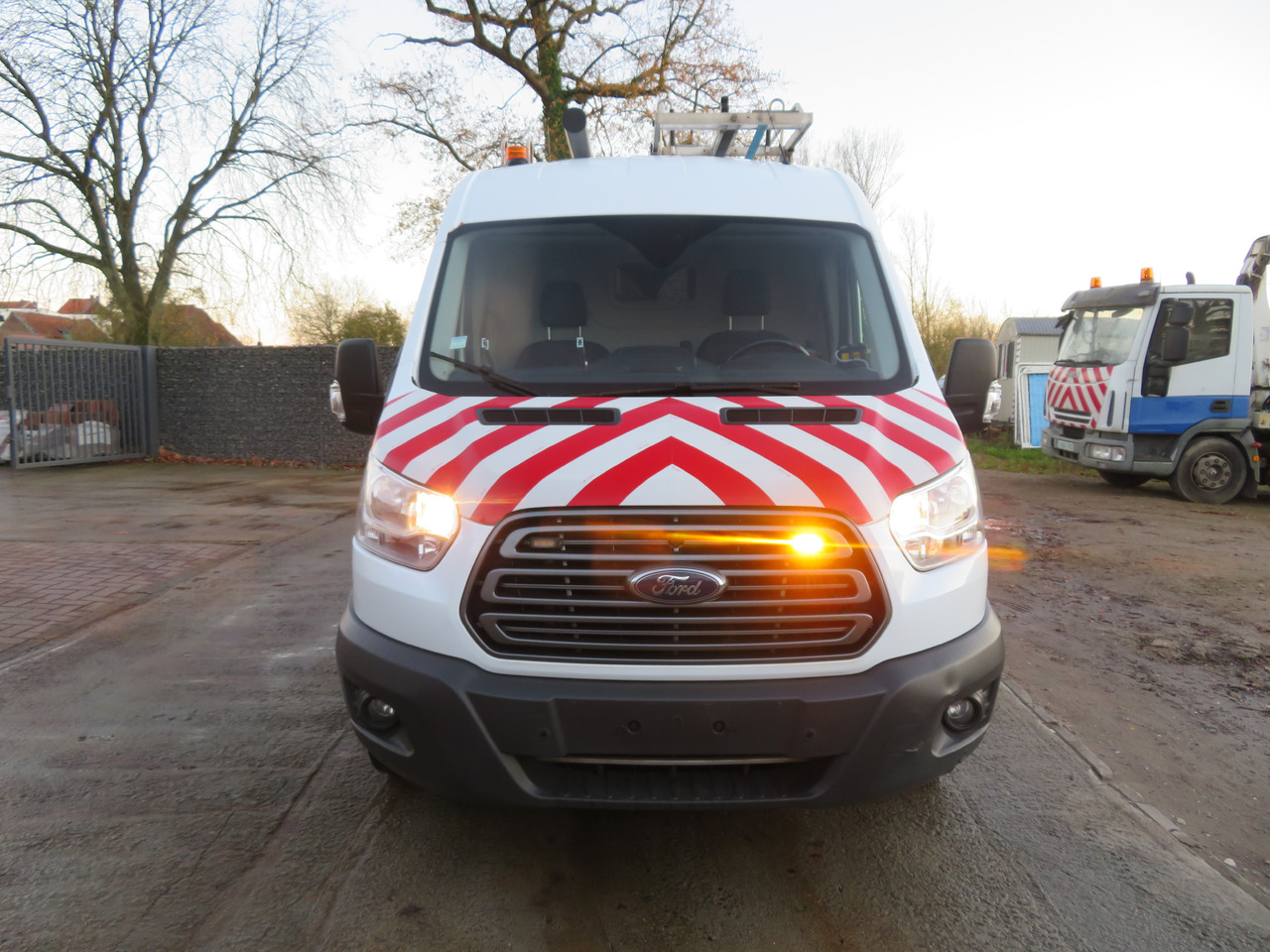 Ford Transit 2.0TDCi - L2H2 - Panel van: picture 2 Ford Transit 2.0TDCi - L2H2 - Panel van: picture 2