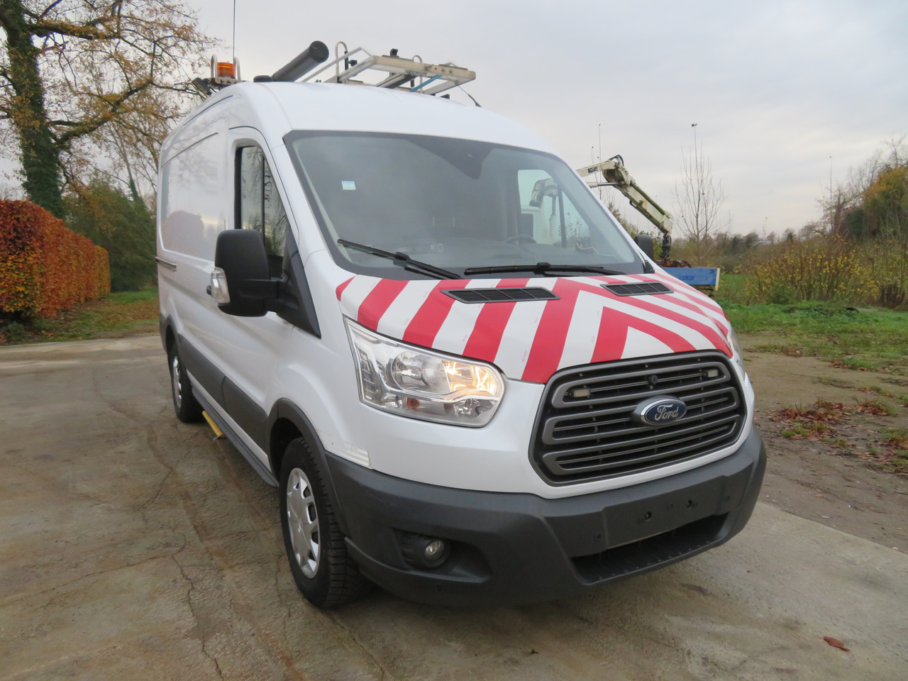 Ford Transit 2.0TDCi - L2H2 - Panel van: picture 1 Ford Transit 2.0TDCi - L2H2 - Panel van: picture 1