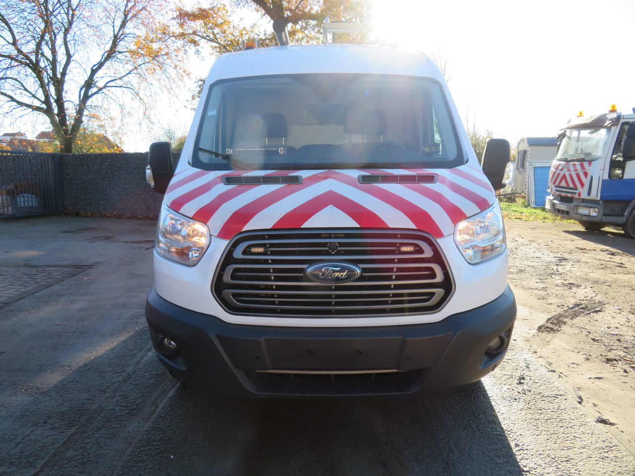 Ford Transit 2.0TDCi - L2H2 - Panel van: picture 2 Ford Transit 2.0TDCi - L2H2 - Panel van: picture 2