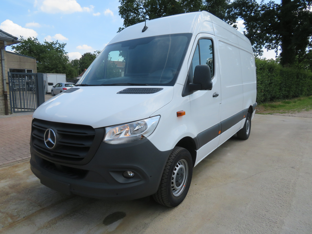 MERCEDES-BENZ Sprinter 317cdi - A2H2 - Panel van: picture 3 MERCEDES-BENZ Sprinter 317cdi - A2H2 - Panel van: picture 3