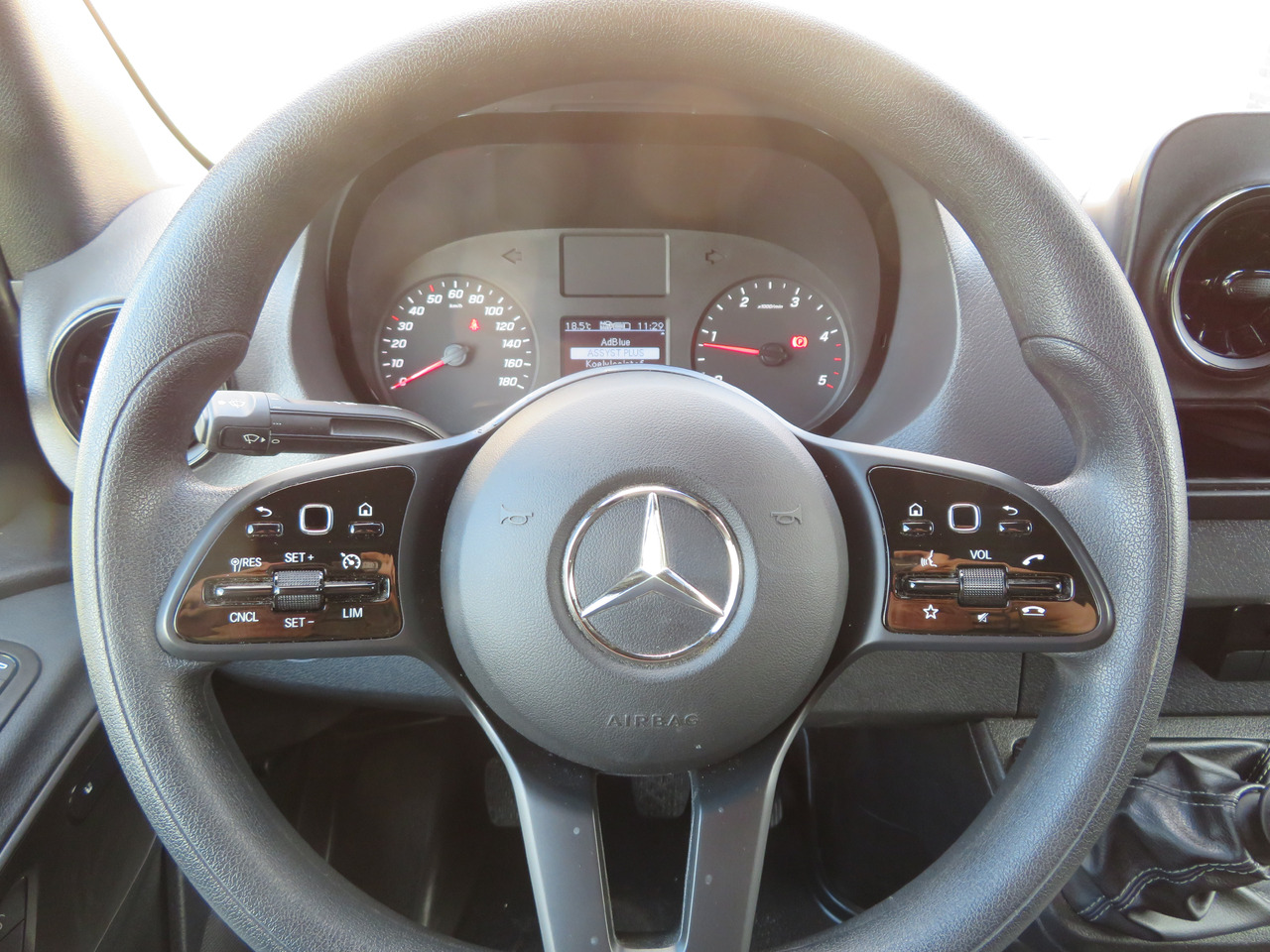 Panel van Mercedes-Benz Sprinter 317cdi - A2H2: picture 18