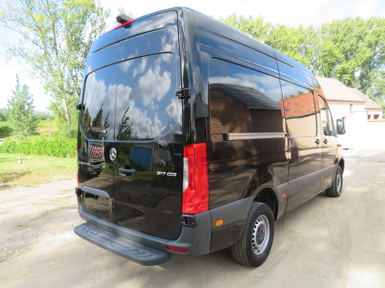 Panel van Mercedes-Benz Sprinter 317cdi - A2H2: picture 7