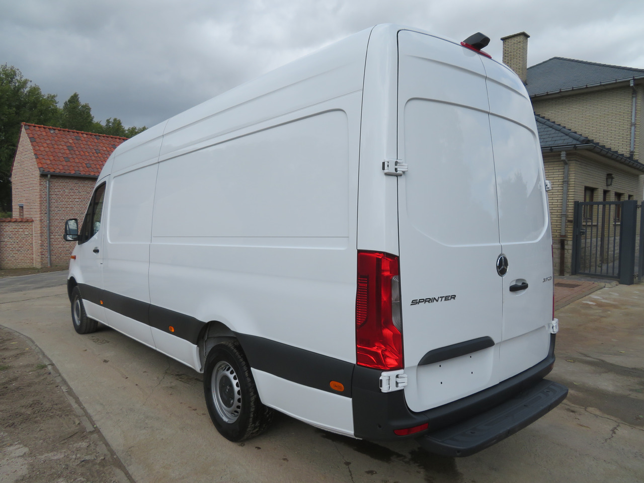 Mercedes-Benz Sprinter 317cdi - A3H2 - Panel van: picture 5 Mercedes-Benz Sprinter 317cdi - A3H2 - Panel van: picture 5