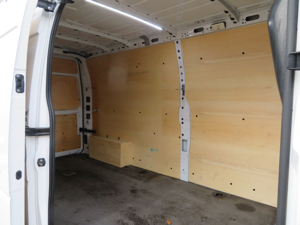 Lease a Opel Movano 2.3 CDTI - L3H2 Opel Movano 2.3 CDTI - L3H2: picture 9