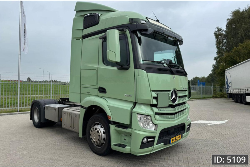 Mercedes-Benz Actros 1836 StreamSpace, Euro 6 - Tractor unit: picture 4 Mercedes-Benz Actros 1836 StreamSpace, Euro 6 - Tractor unit: picture 4