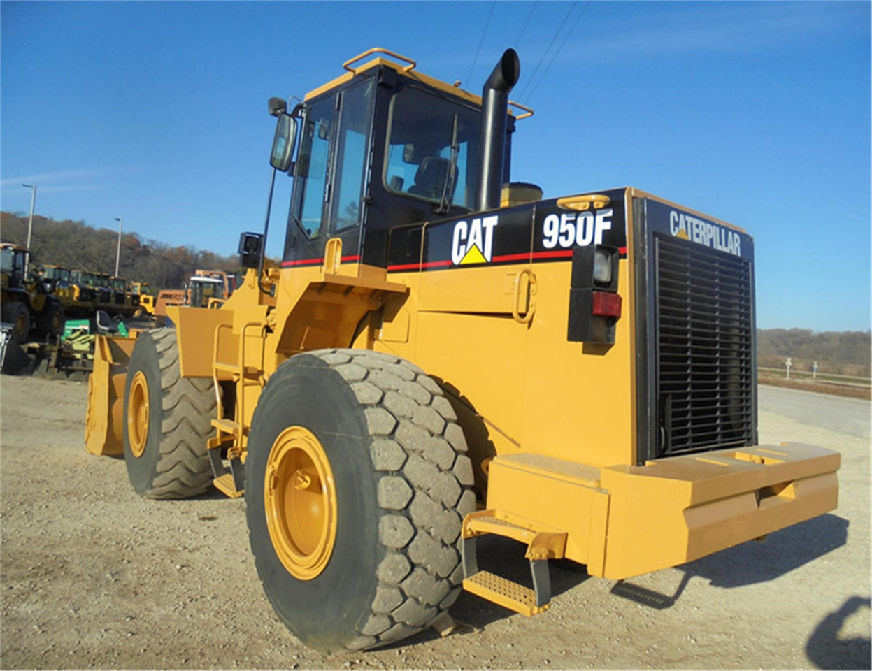 CATERPILLAR Skid Steer Loader 950F - Skid steer loader: picture 1 CATERPILLAR Skid Steer Loader 950F - Skid steer loader: picture 1
