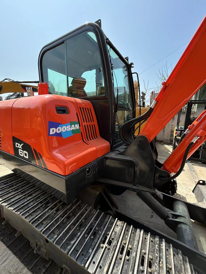 DOOSAN DX60 Mini excavator 6ton - Mini excavator: picture 4 DOOSAN DX60 Mini excavator 6ton - Mini excavator: picture 4