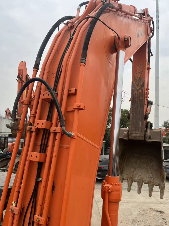 HITACHI Crawler Excavator Click Here for Discount - Crawler excavator: picture 4 HITACHI Crawler Excavator Click Here for Discount - Crawler excavator: picture 4