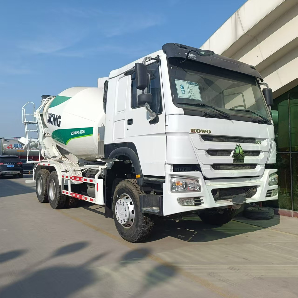 HOWO 6*4 Cement Mixer Truck - Concrete mixer truck: picture 2 HOWO 6*4 Cement Mixer Truck - Concrete mixer truck: picture 2
