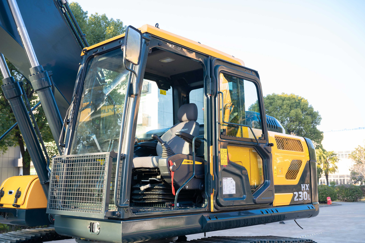 HYUNDAI Excavator HX230 Click Here for Discount - Excavator: picture 3 HYUNDAI Excavator HX230 Click Here for Discount - Excavator: picture 3