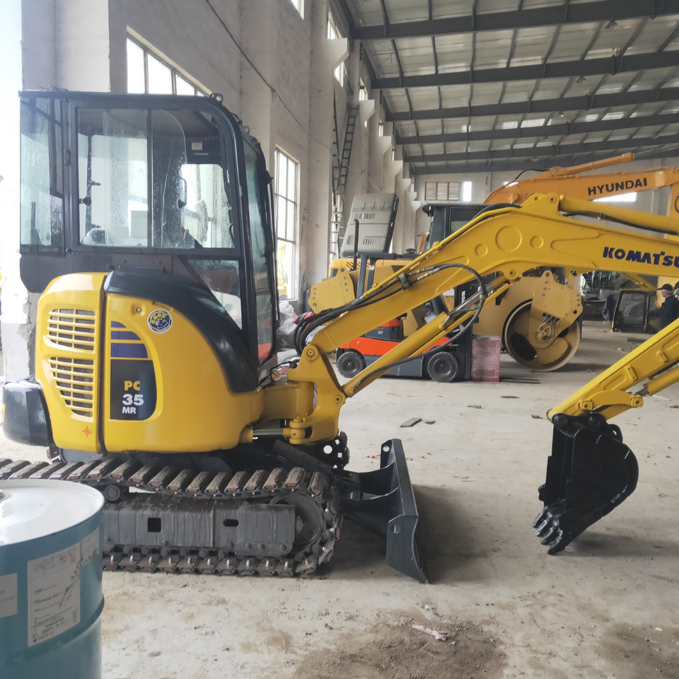 Crawler excavator KOMATSU PC35: picture 6