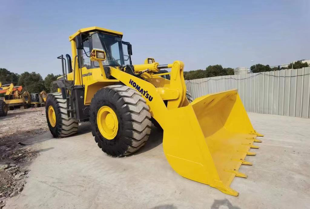 KOMATSU WA470 Wheel Loader Click for Discount - Wheel loader: picture 2 KOMATSU WA470 Wheel Loader Click for Discount - Wheel loader: picture 2