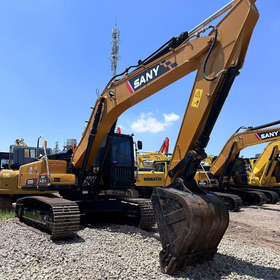 SANY SY215 - Excavator: picture 2 SANY SY215 - Excavator: picture 2