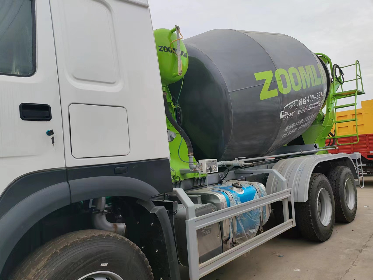 SINOTRUK HOWO 371 CLICK HERE FOR DISCOUNT - Concrete mixer truck: picture 5 SINOTRUK HOWO 371 CLICK HERE FOR DISCOUNT - Concrete mixer truck: picture 5