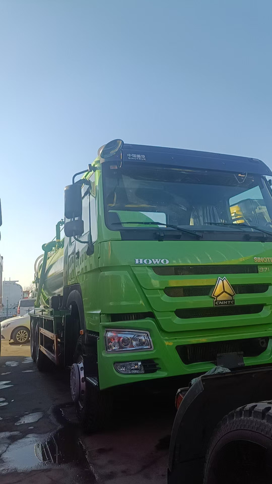 SINOTRUK HOWO Sewage Suction Truck 6*4 Click Here for Discount - Vacuum truck: picture 3 SINOTRUK HOWO Sewage Suction Truck 6*4 Click Here for Discount - Vacuum truck: picture 3