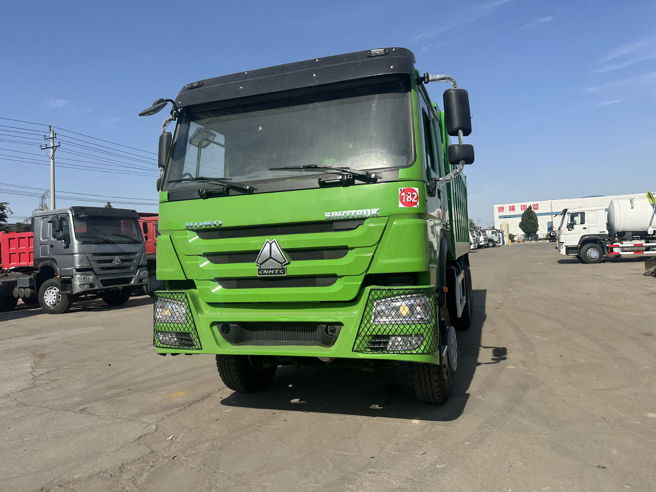 Sinotruck 6x4 HOWO Dump Truck Clcik for Discount - Tipper: picture 1 Sinotruck 6x4 HOWO Dump Truck Clcik for Discount - Tipper: picture 1