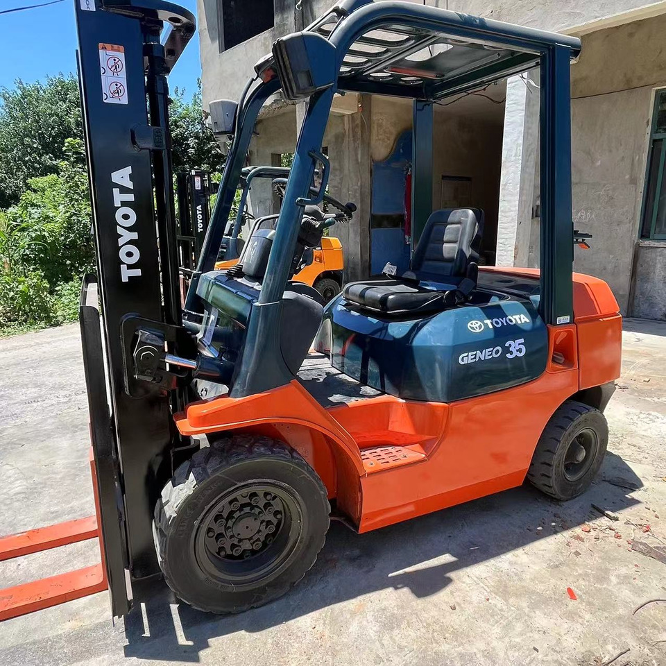 TOYOTA FD35 Forklift 3.5Ton - Diesel forklift: picture 5 TOYOTA FD35 Forklift 3.5Ton - Diesel forklift: picture 5