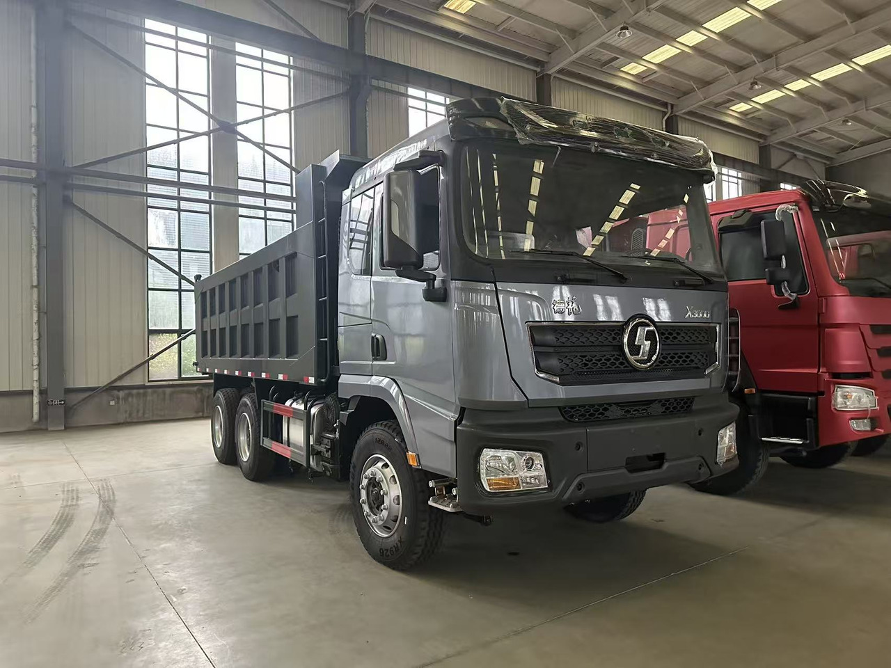 SHACMAN X3000 Dump Truck 6✖4 - Tractor unit: picture 4 SHACMAN X3000 Dump Truck 6✖4 - Tractor unit: picture 4