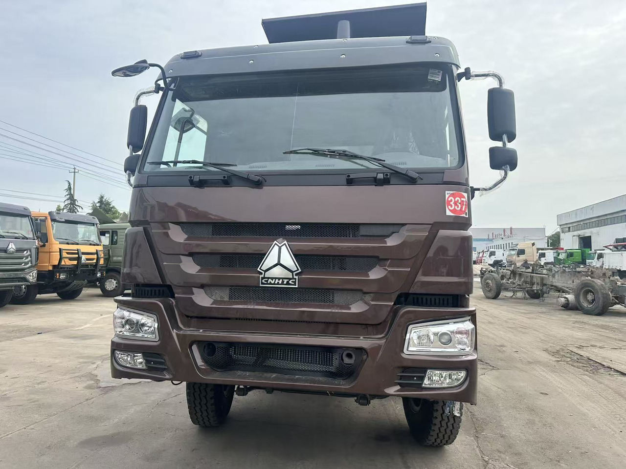 HOWO DUMP TRUCK 8✖4 - Truck: picture 4 HOWO DUMP TRUCK 8✖4 - Truck: picture 4