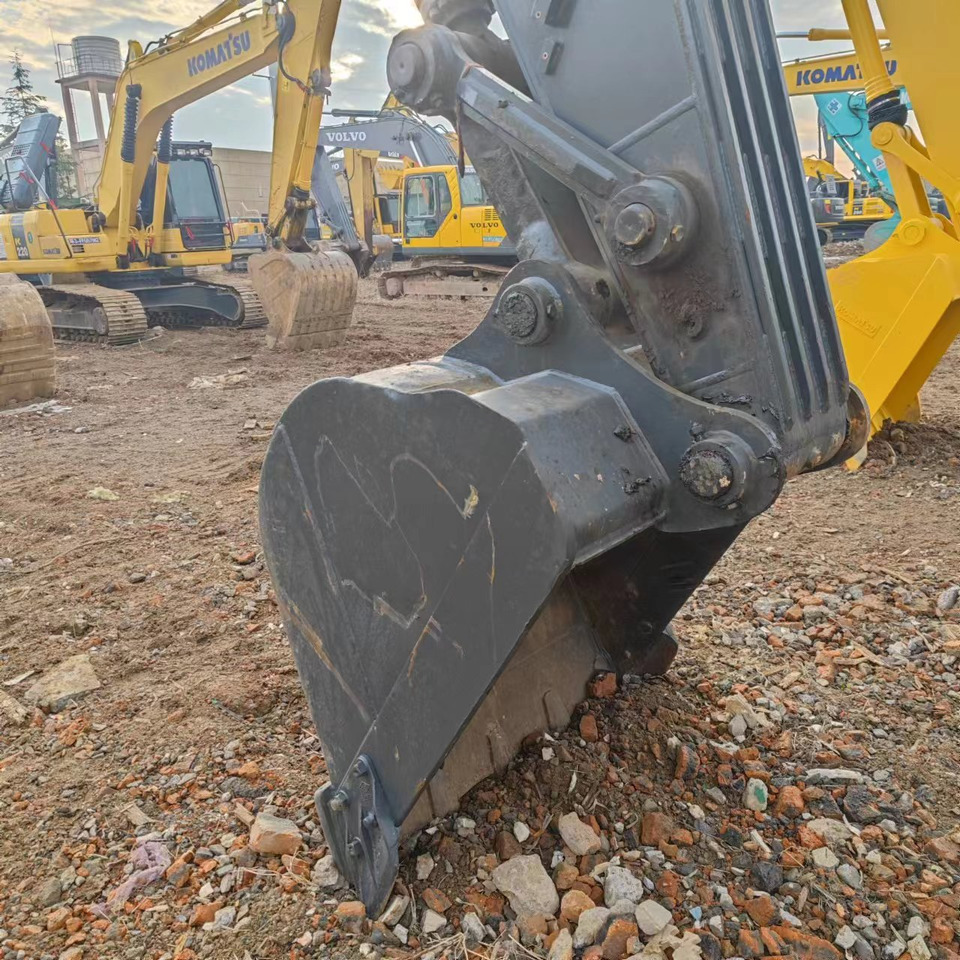 VOLVO Excavator EC240 Click for Discount - Excavator: picture 3 VOLVO Excavator EC240 Click for Discount - Excavator: picture 3