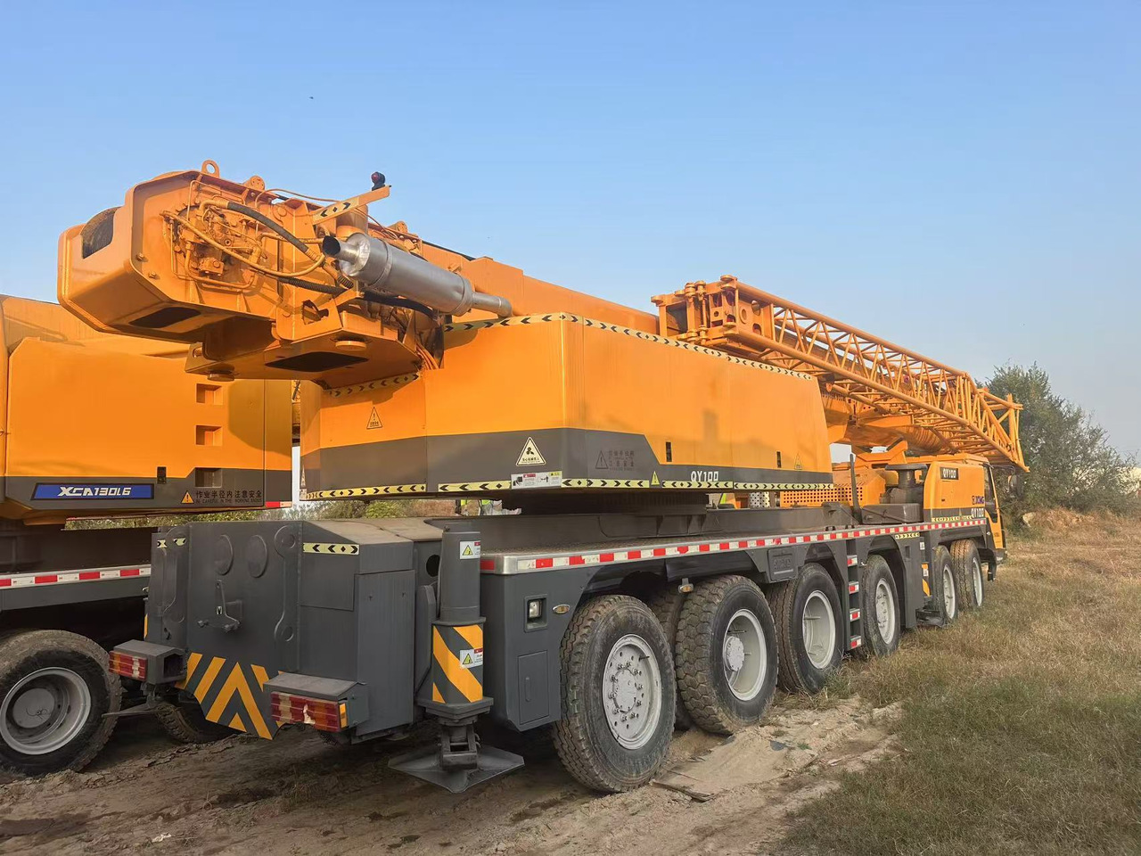XCMG Crane QY100 - Crane: picture 3 XCMG Crane QY100 - Crane: picture 3