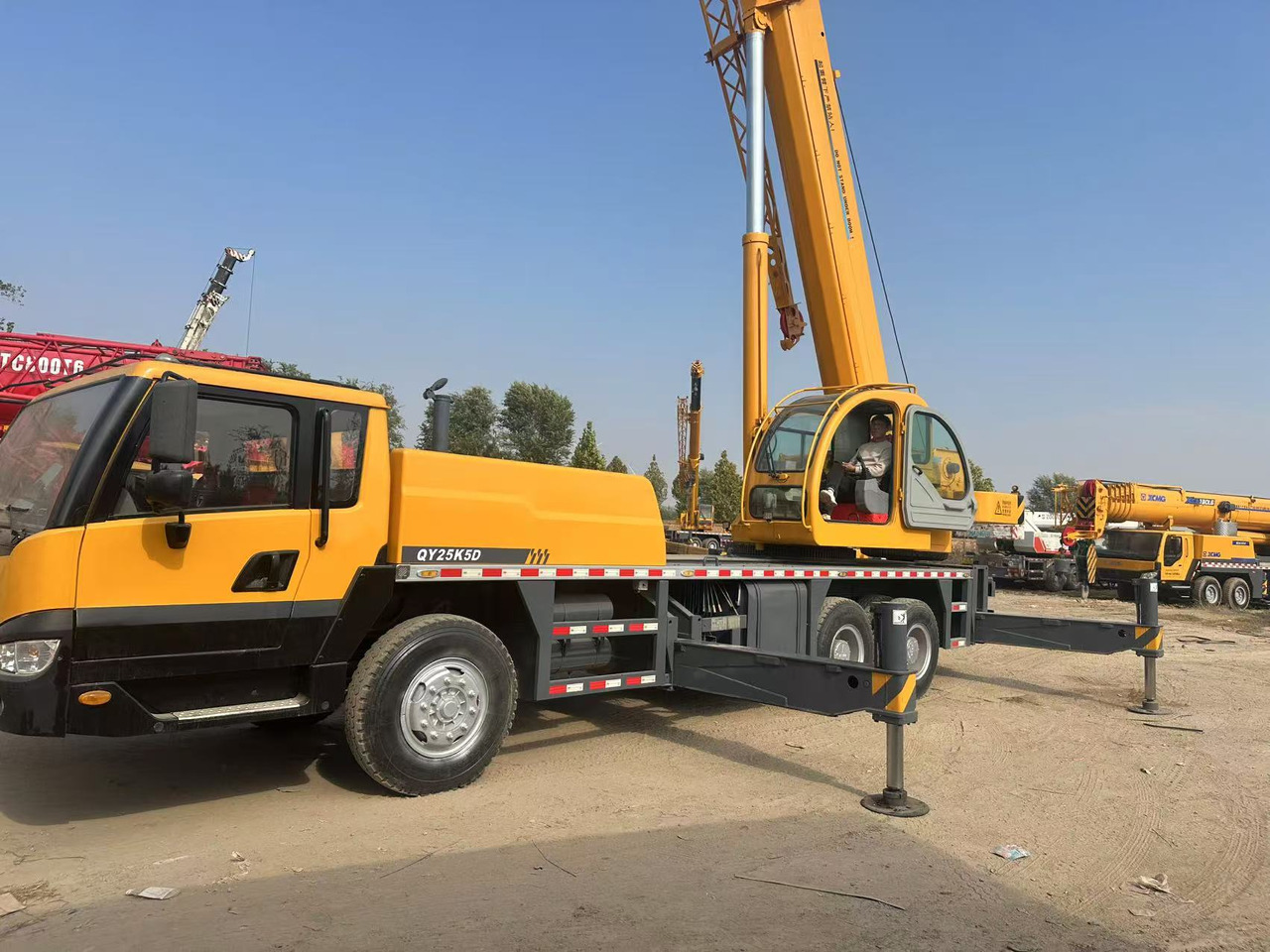 XCMG Crane QY25K5D Good Condition - Crane: picture 5 XCMG Crane QY25K5D Good Condition - Crane: picture 5