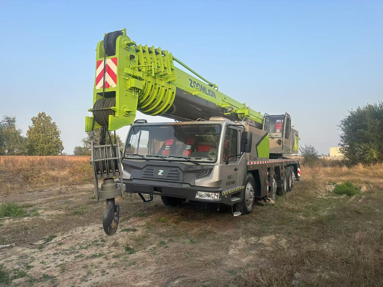 ZOOMLION Crane 90 Ton Click Here for Discount - All terrain crane: picture 1 ZOOMLION Crane 90 Ton Click Here for Discount - All terrain crane: picture 1