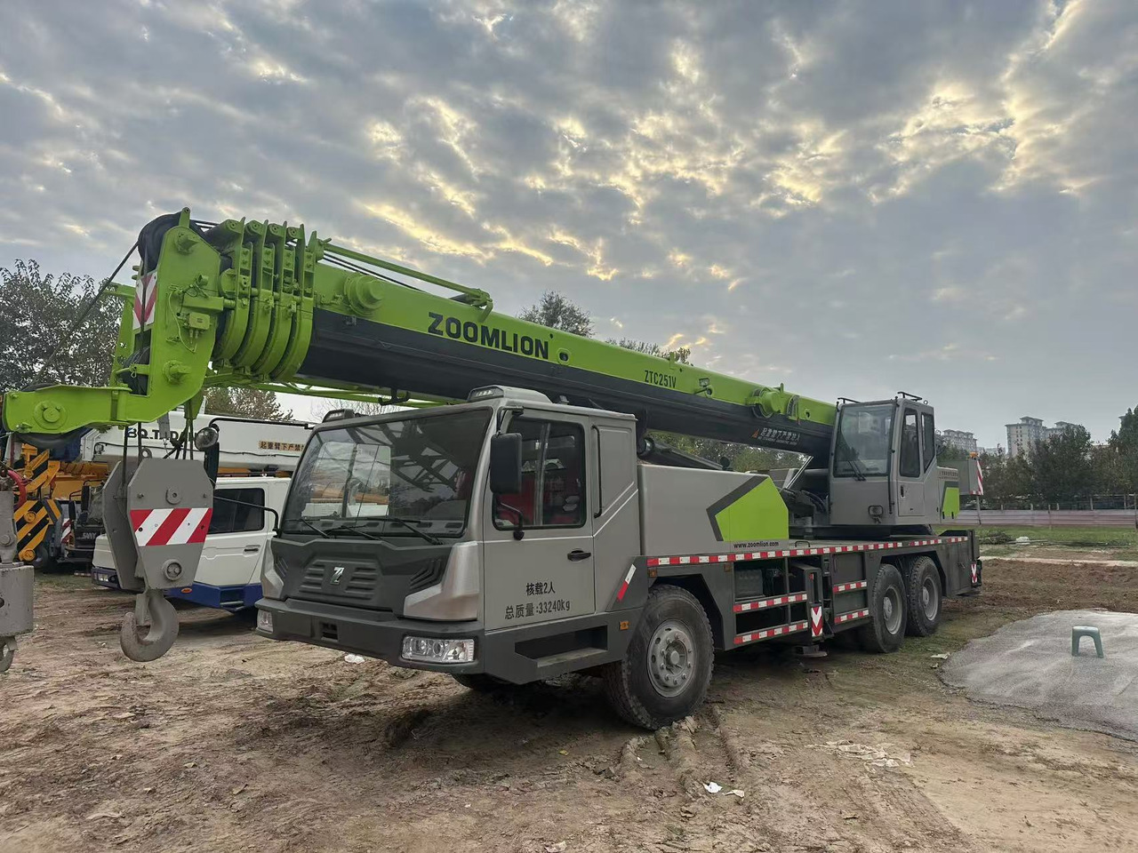 ZOOMLION Crane ZTC251V 25Ton - All terrain crane: picture 2 ZOOMLION Crane ZTC251V 25Ton - All terrain crane: picture 2