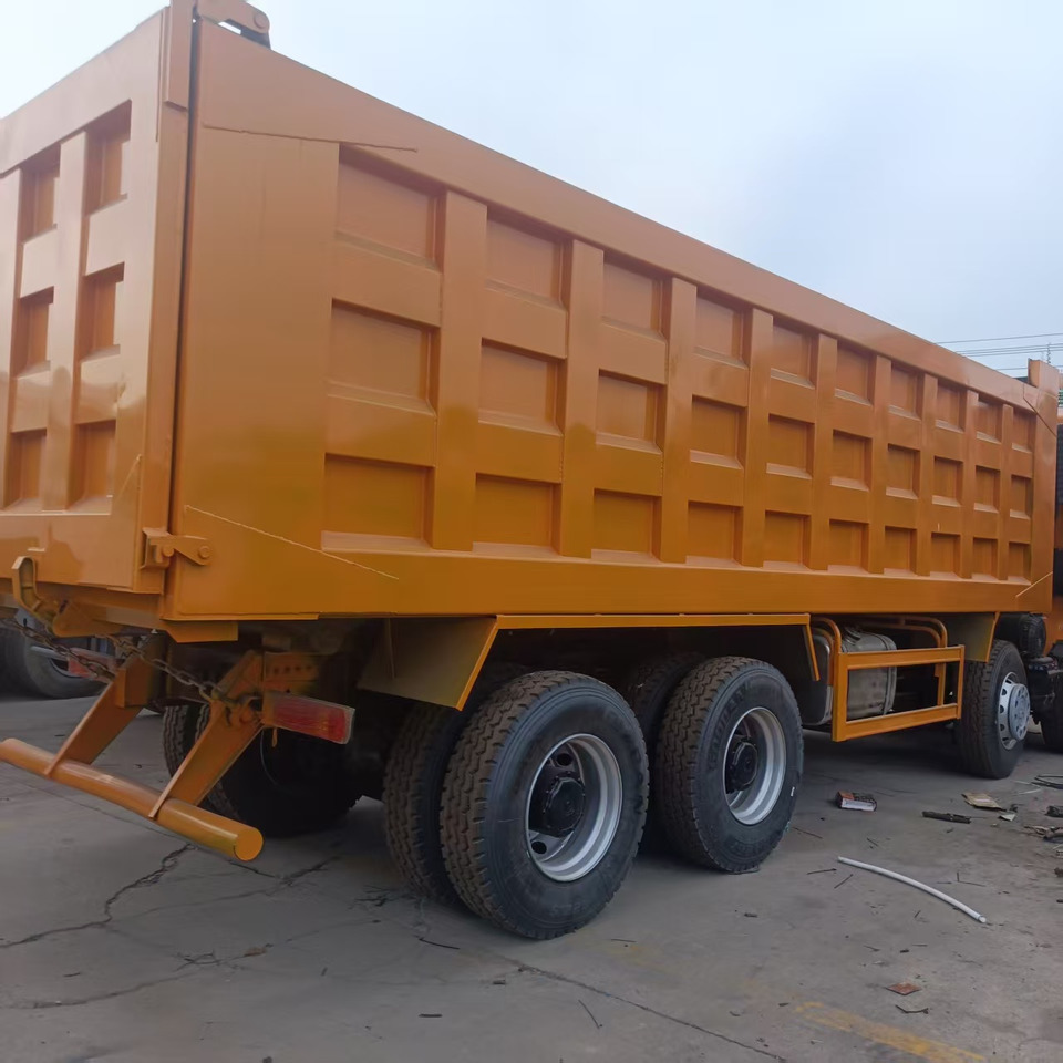Shacman F3000 8X4 - Tipper: picture 3 Shacman F3000 8X4 - Tipper: picture 3