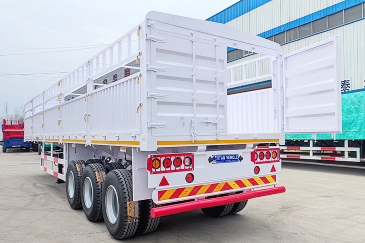 TITAN Cargo Trailer for Sale in Saudi Arabia - Livestock semi-trailer: picture 1 TITAN Cargo Trailer for Sale in Saudi Arabia - Livestock semi-trailer: picture 1