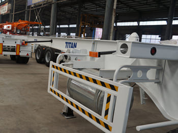 TITAN Shipping Container Trailer for Sale in Ghana - Chassis semi-trailer: picture 2 TITAN Shipping Container Trailer for Sale in Ghana - Chassis semi-trailer: picture 2