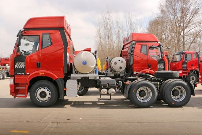 FAW FAW 6X4 Trucks for Sale Prices in Vanuatu - Tractor unit: picture 5 FAW FAW 6X4 Trucks for Sale Prices in Vanuatu - Tractor unit: picture 5