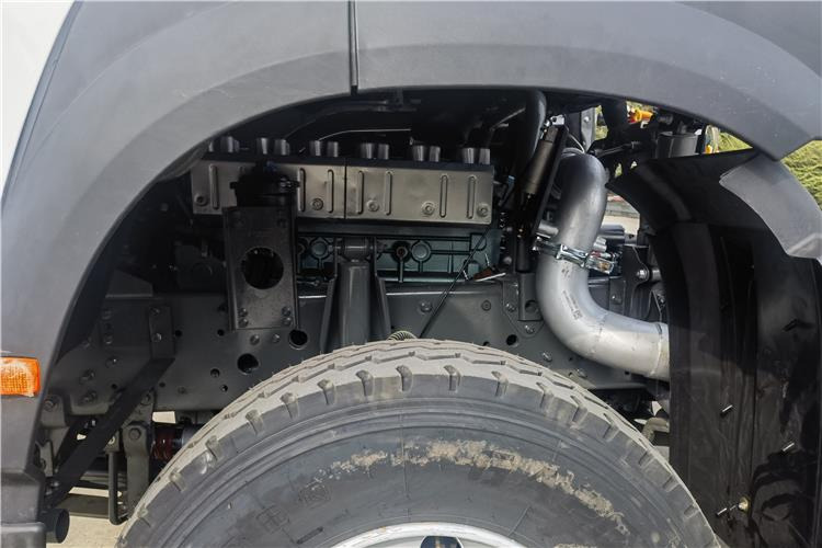 SINOTRUK Used Howo 380HP Truck Tractor for Sale In Senegal - Tractor unit: picture 3 SINOTRUK Used Howo 380HP Truck Tractor for Sale In Senegal - Tractor unit: picture 3