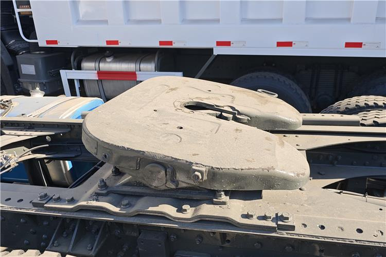 Sinotruk Used Hohan Truck Tractor 10 Wheeler for Sale In Burkina Faso - Tractor unit: picture 5 Sinotruk Used Hohan Truck Tractor 10 Wheeler for Sale In Burkina Faso - Tractor unit: picture 5