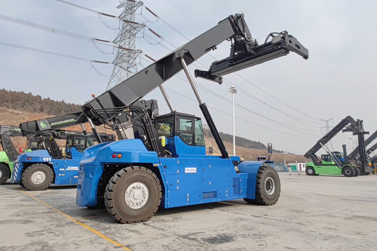 XCMG Reach Stacker Container Handler for sale in Malawi - Container handler: picture 1 XCMG Reach Stacker Container Handler for sale in Malawi - Container handler: picture 1