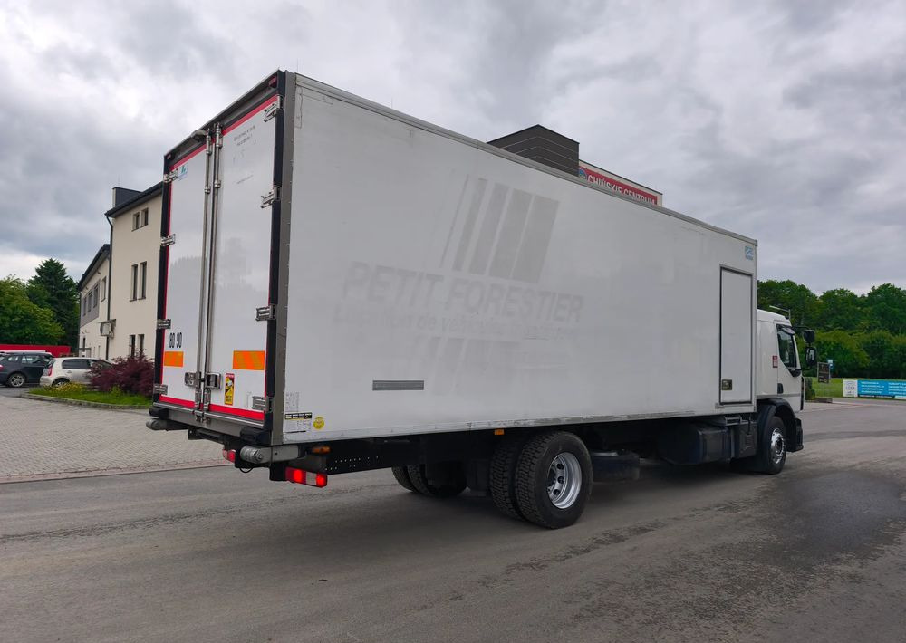 Renault GAMA D 18.320 chłodnia izoterma 18 palet sypialka - Refrigerator truck: picture 3 Renault GAMA D 18.320 chłodnia izoterma 18 palet sypialka - Refrigerator truck: picture 3