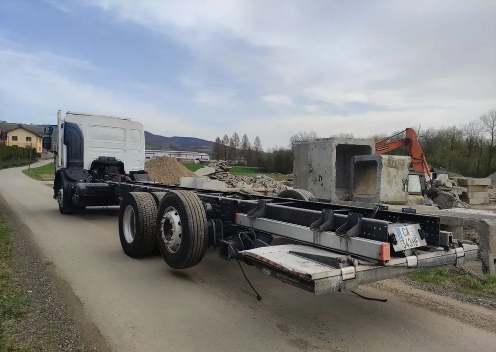 Renault Premium 26.380 Dxi 6x2 rama do zabudowy - Cab chassis truck: picture 4 Renault Premium 26.380 Dxi 6x2 rama do zabudowy - Cab chassis truck: picture 4