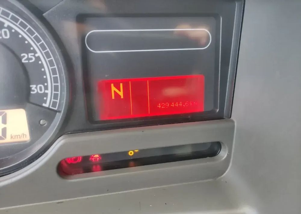 Renault Premium 26.380 Dxi 6x2 rama do zabudowy - Cab chassis truck: picture 5 Renault Premium 26.380 Dxi 6x2 rama do zabudowy - Cab chassis truck: picture 5