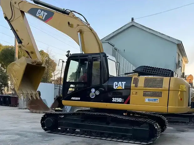 2022 Caterpillar 325 - Crawler excavator: picture 1 2022 Caterpillar 325 - Crawler excavator: picture 1