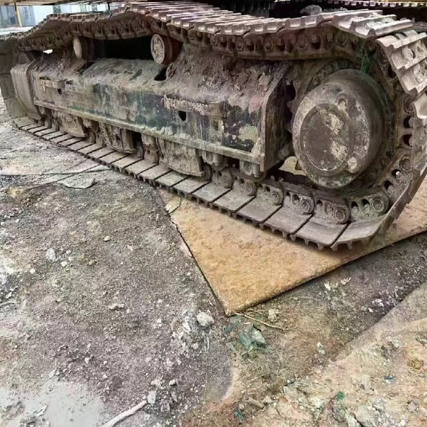 Crawler excavator 2023 Caterpillar 330GC: picture 14
