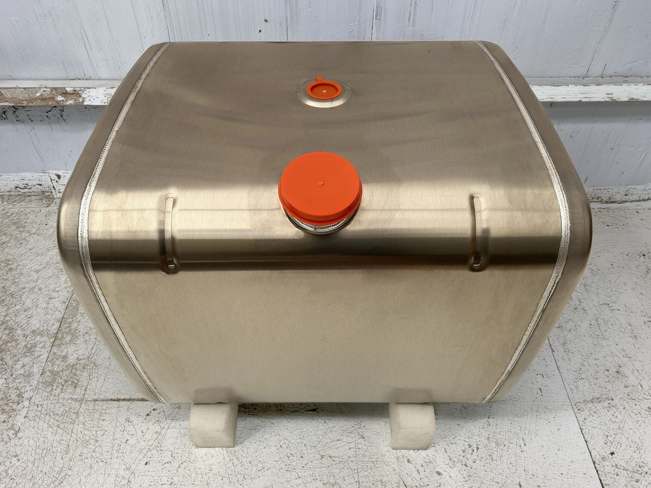 MAN - Fuel tank: picture 1 MAN - Fuel tank: picture 1