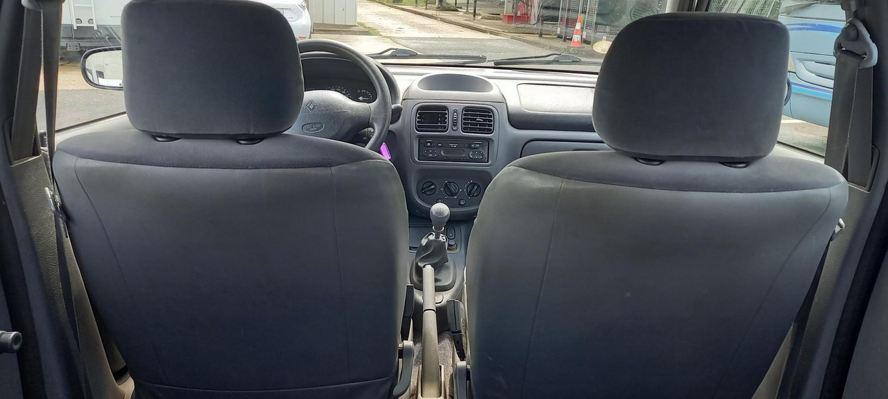 CLIO SANS CONTROLE TECHNIQUE - Car: picture 3 CLIO SANS CONTROLE TECHNIQUE - Car: picture 3